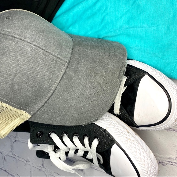 Distressed SnapBack baseball cap - Picture 6 of 9